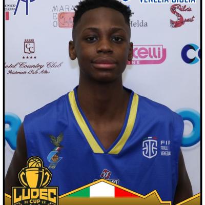 16 Andrea Chouenkam
